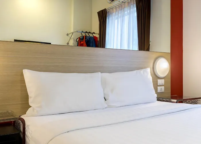 Patong hotels near Patong Playground