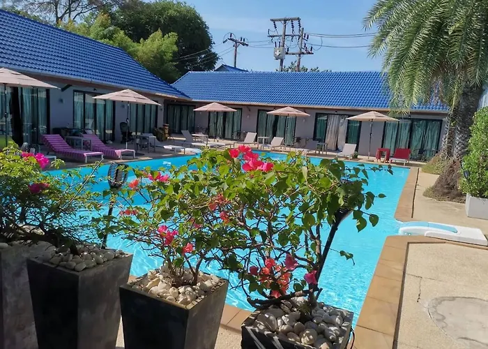 Phuket Pet Friendly Lodging and Hotels near Phuket FantaSea