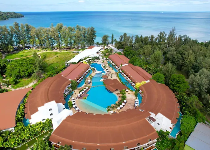 Phuket hotels near Phuket FantaSea