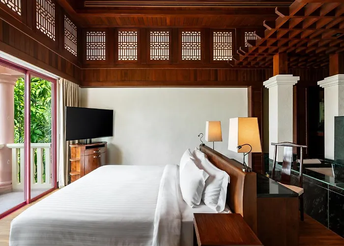 Karon Dog Friendly Lodging and Hotels
