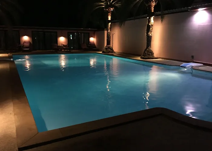 Phuket Pet Friendly Lodging and Hotels near Phuket FantaSea