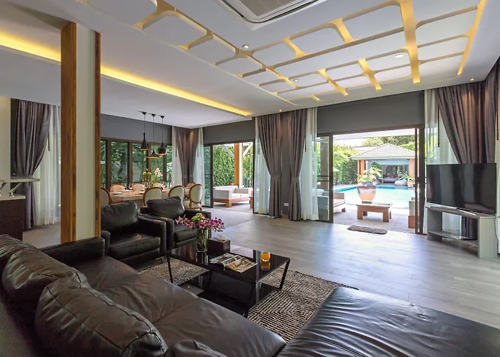 Cabin Rentals in Karon