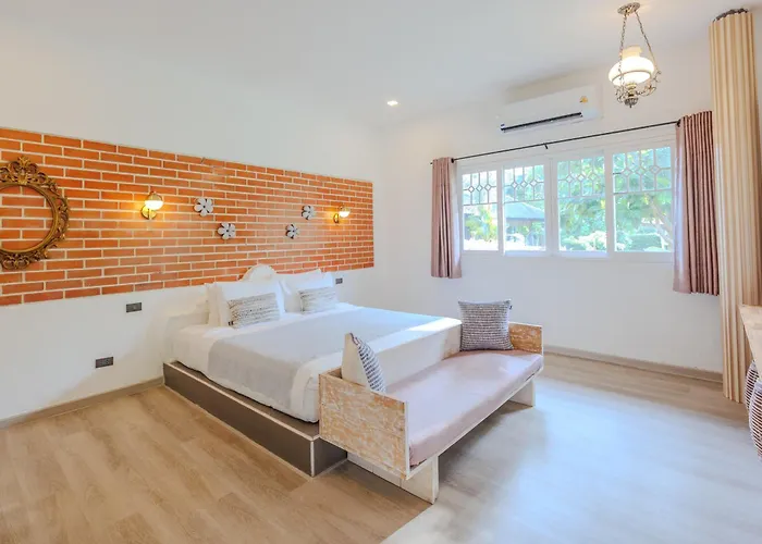 Phuket Hotels near Phuket Airport (HKT)